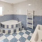 בית נופש Awesome In *