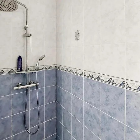 In With Kitchen Linxe