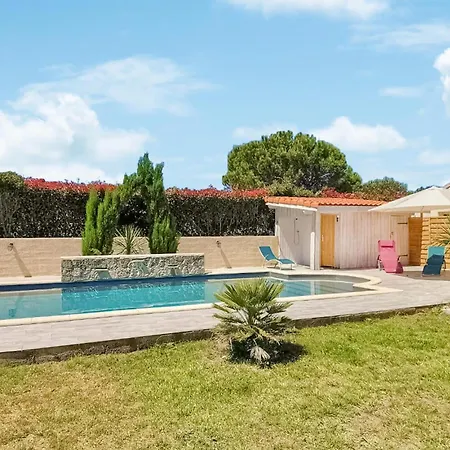 In With Kitchen Сasa de vacaciones Linxe